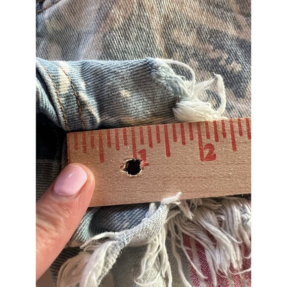 Free People denim blue whitewashed cut-off distressed shorts red stripe 29 - Picture 7 of 10